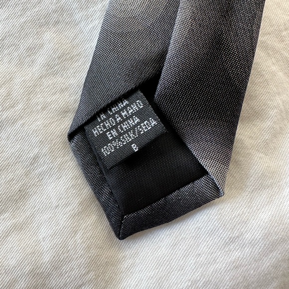 Bundle (3) NWOT Van Heusen, Zylos and Kenneth Roberts men’s ties - Picture 12 of 16